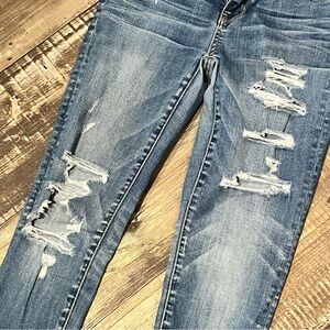 A&E jegging ripped